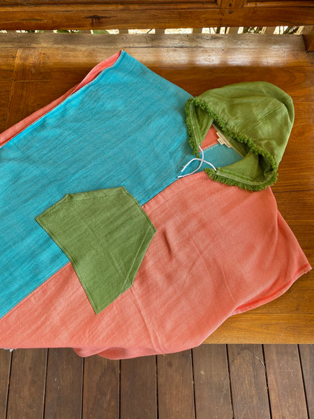 Surf Poncho in Multicolor – Indigo Handloom